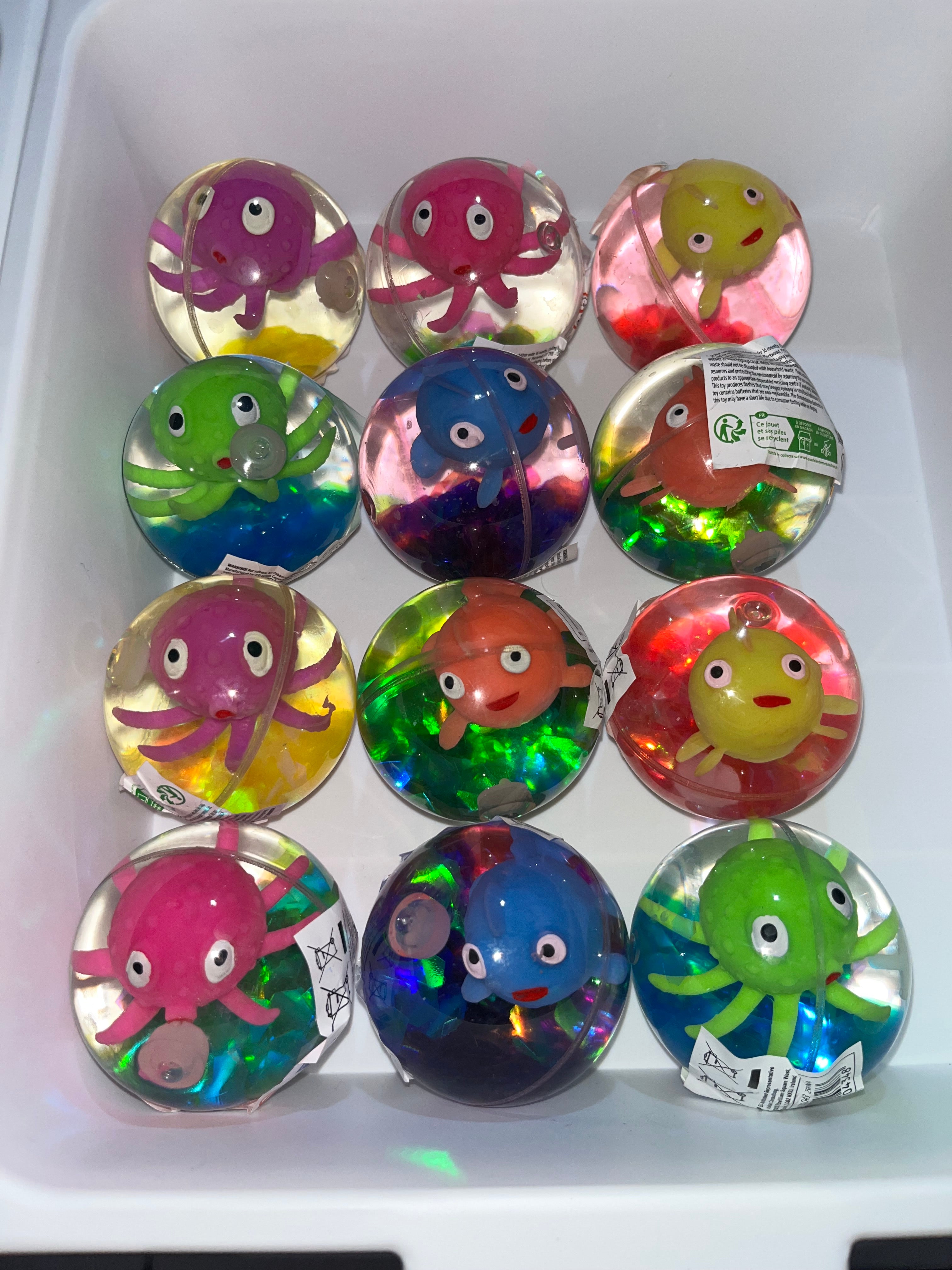 Light up ocean pal bouncy ball